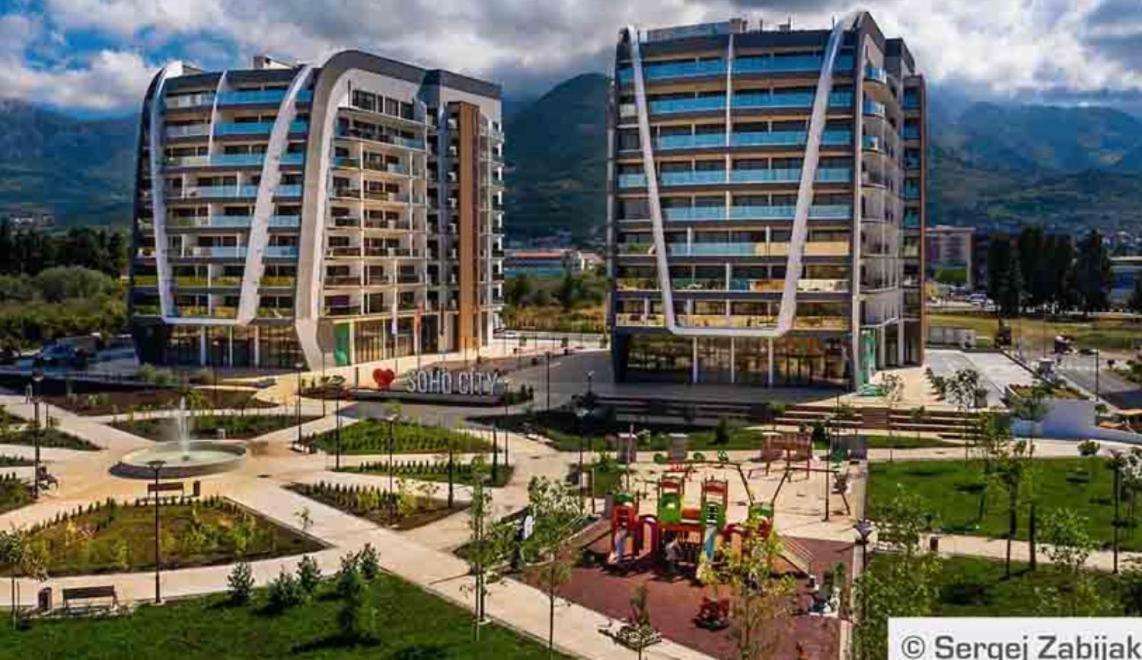 Suncoast Suites Bar Exteriér fotografie